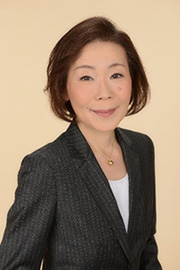 堀内 麻祐子 氏